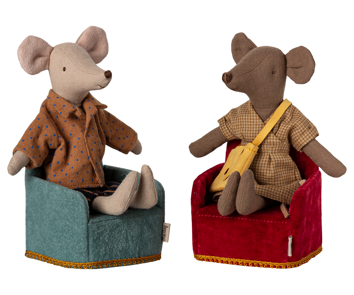 Maileg red mouse folding chair styled view 3