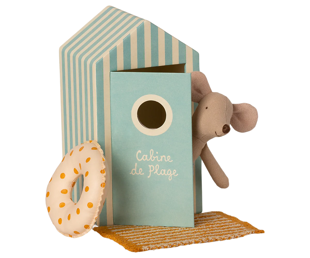 Beach mice, Little brother in Cabin de Plage