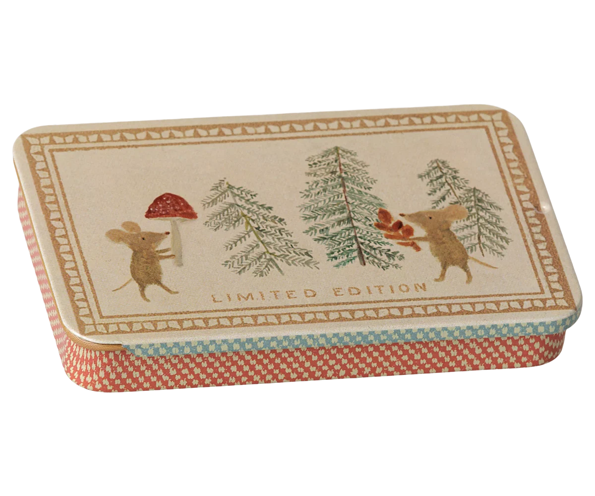 (Pre-order) Metal box w. sliding lid - Christmas mice