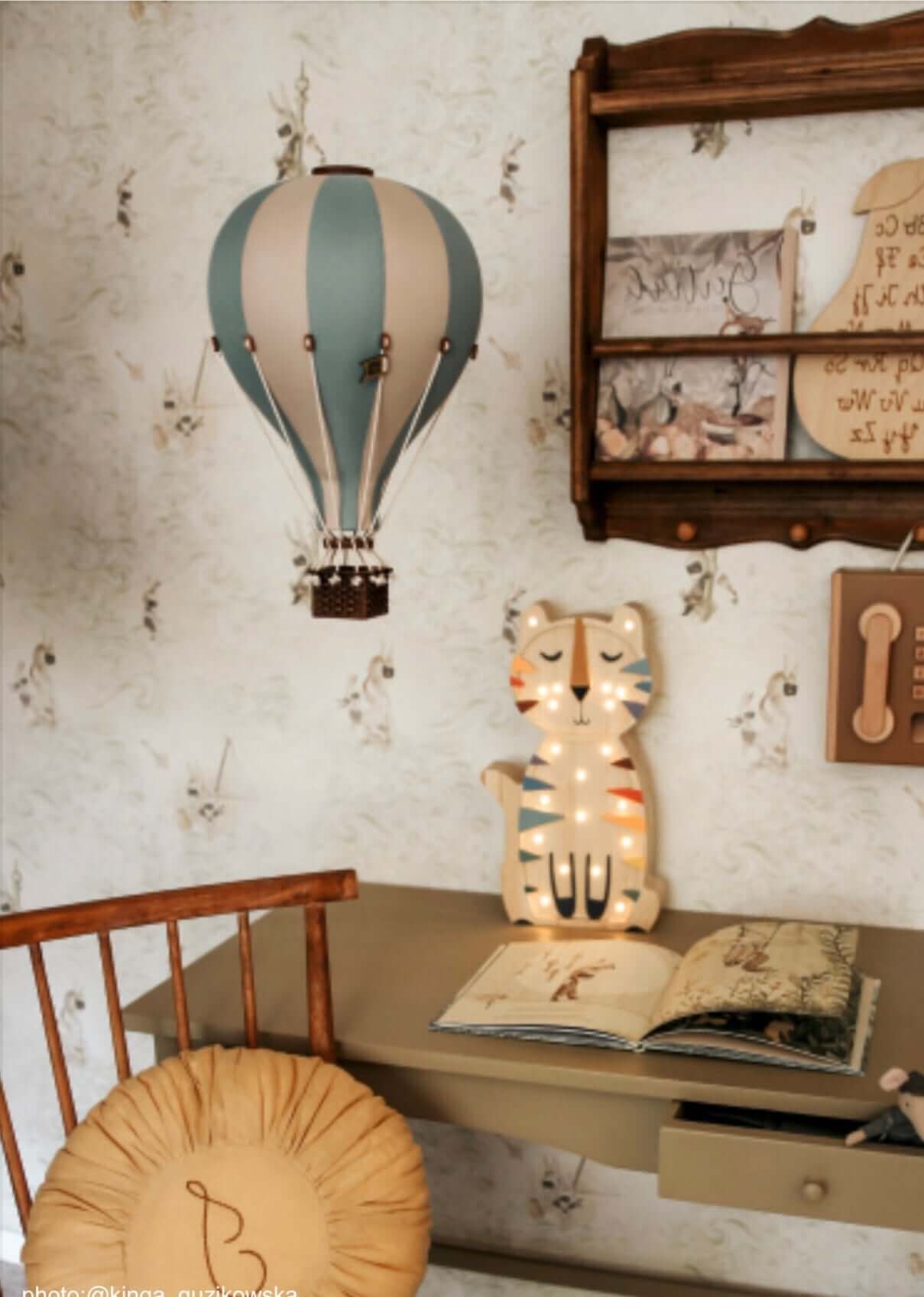 Hot Air Balloon |Pastel Green|
