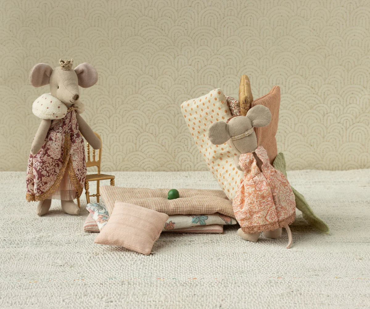 Princess Mouse and the Pea