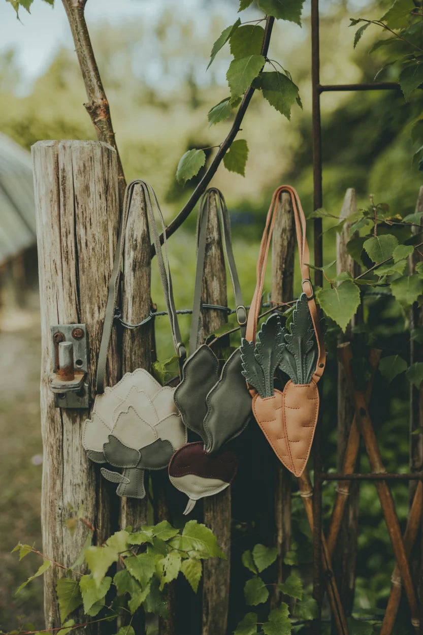 Chaeso Purse | Carrots | Walnut Nubuck