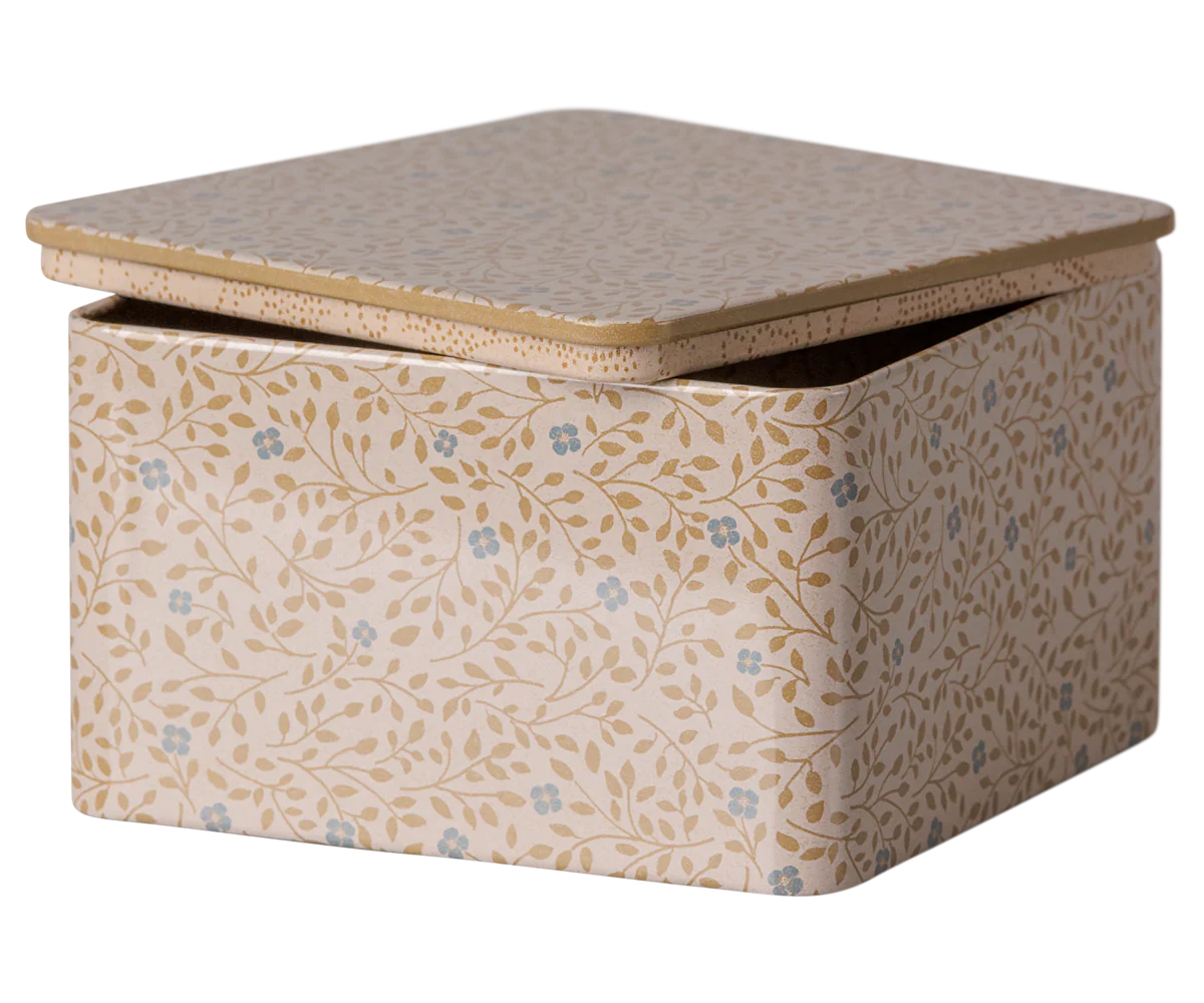 (Pre-order) Metal box - Branches