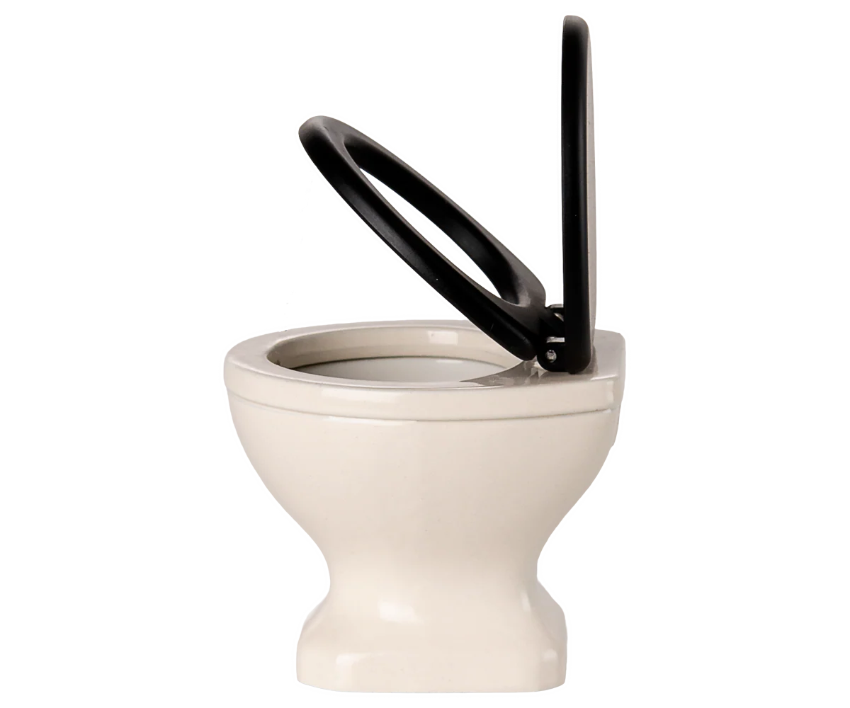 Water Closet, Mouse