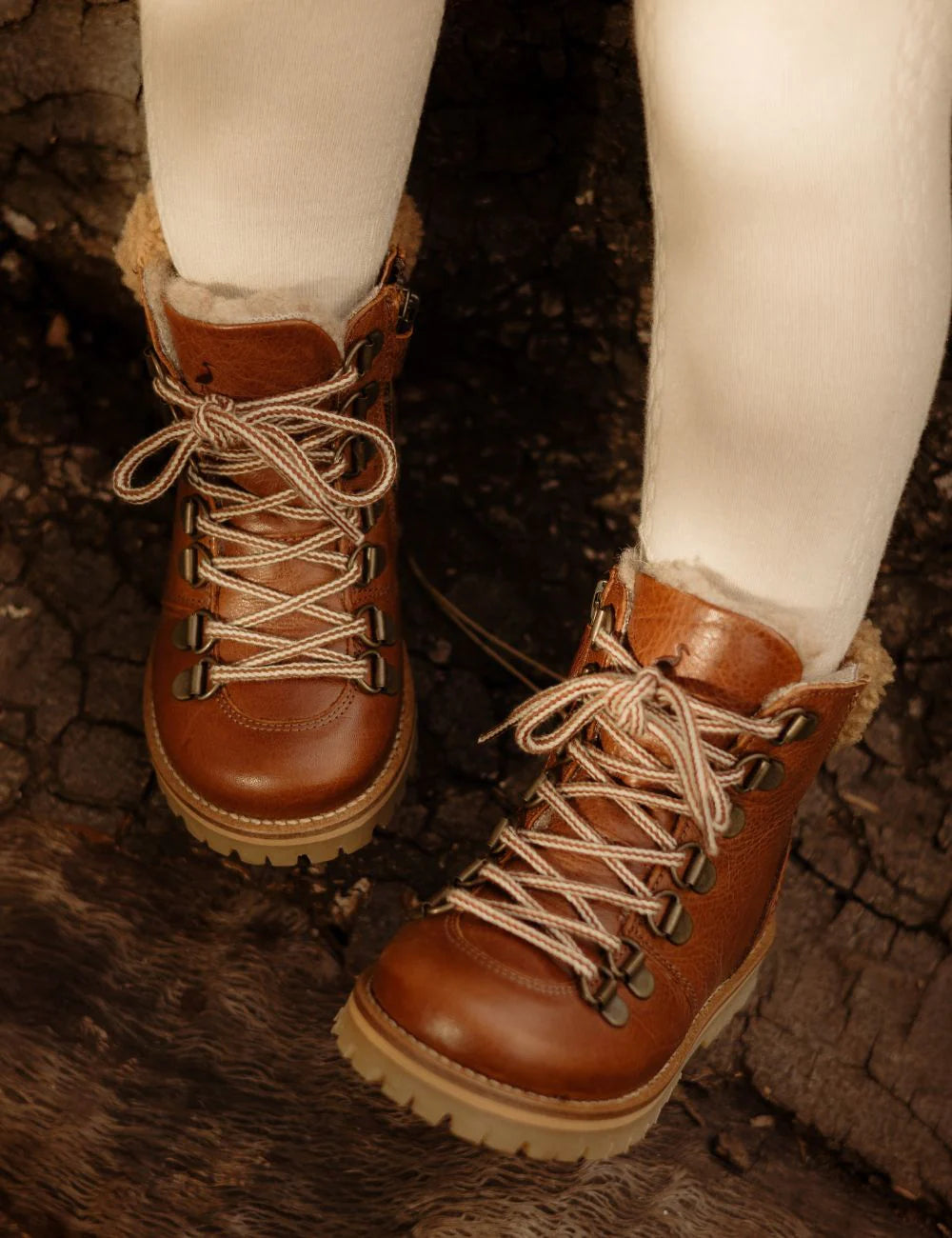 SHEARLING WINTER BOOT