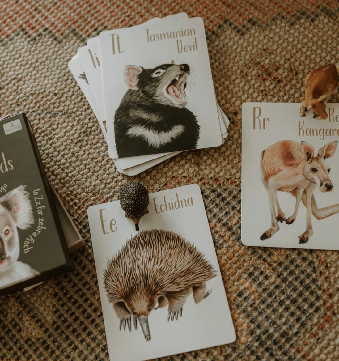 AUSTRALIAN ANIMAL ALPHABET FLASH CARDS