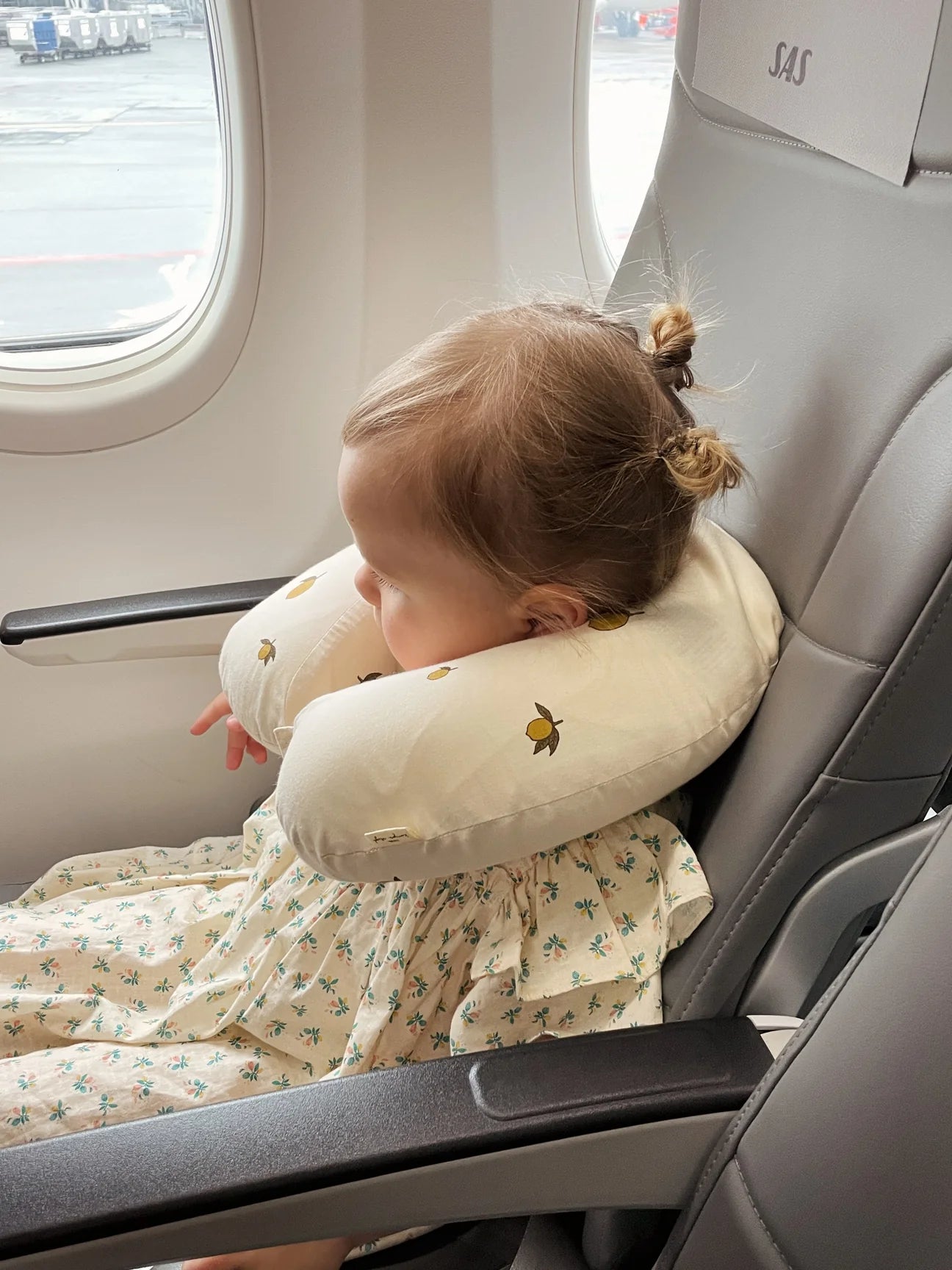 kids travel pillow - lemon