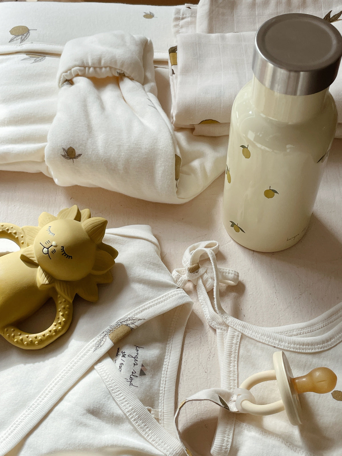 Konges Sløjd Thermo Bottle – Lemon, view 2