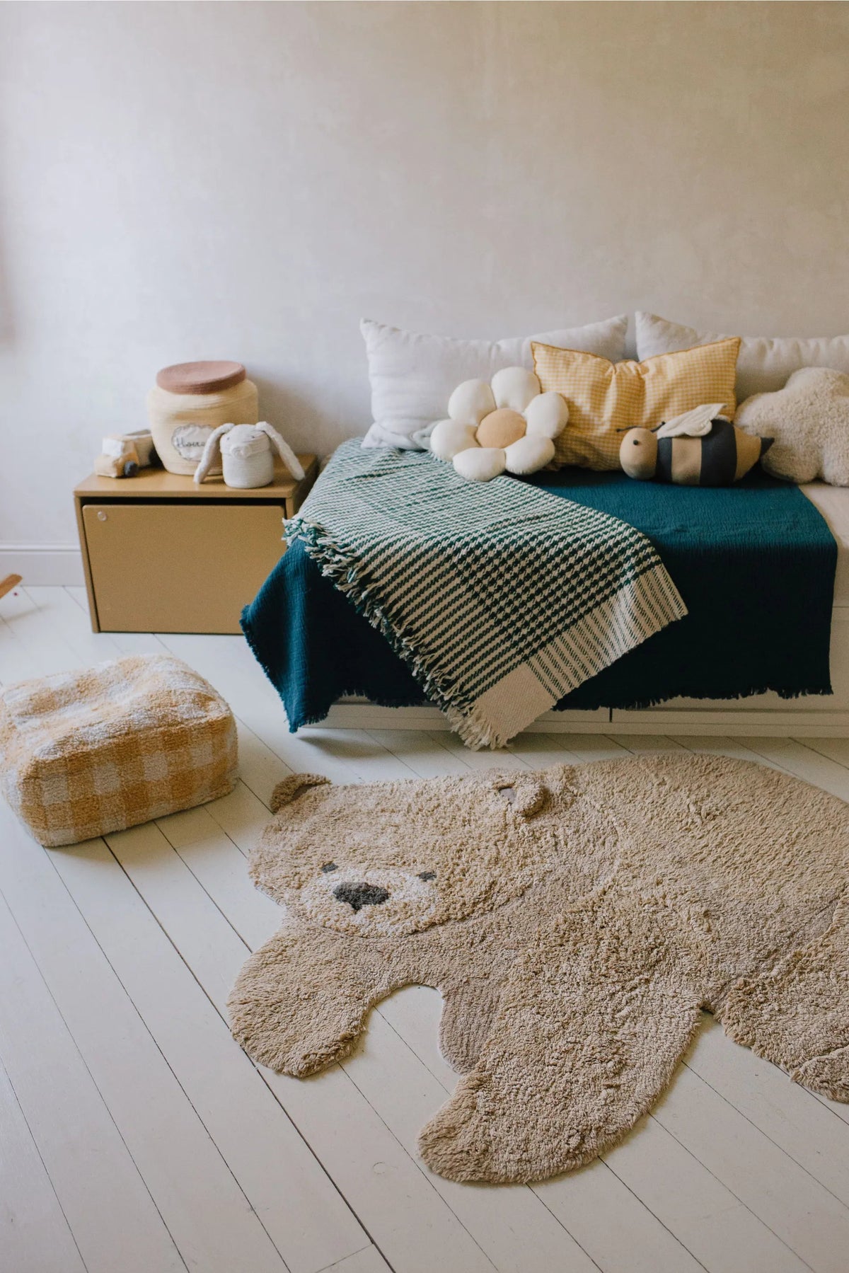 Lorena Canals Washable Animal Cotton Rug Bear – styling and detail