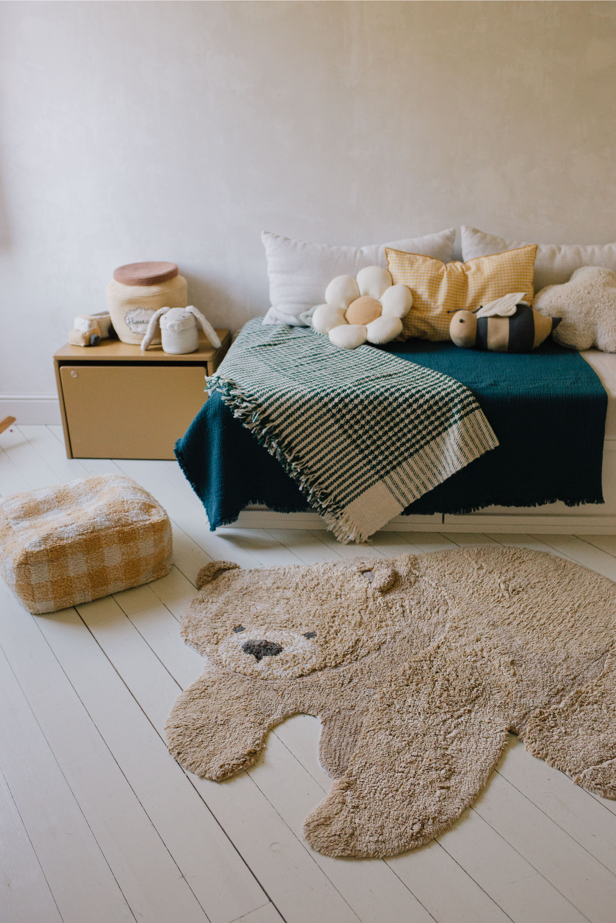 Lorena Canals Washable Animal Cotton Rug Bear – styling and detail