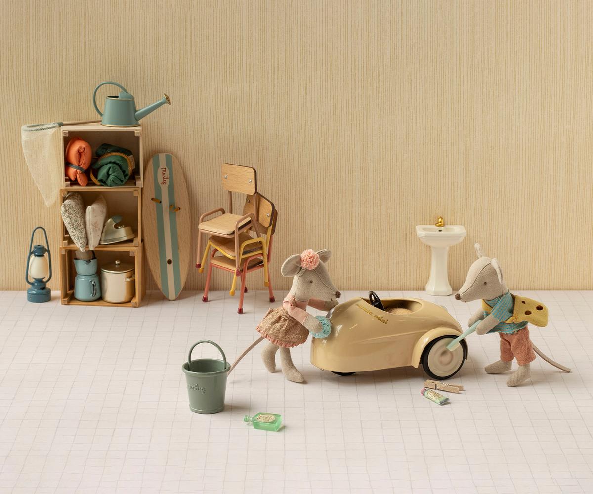 Maileg Driver Mouse Little Sister detail view