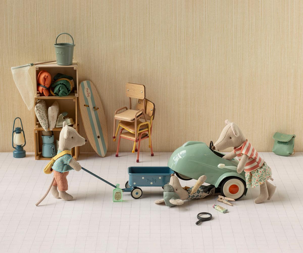 Maileg Little Brother Mouse with Bag lifestyle