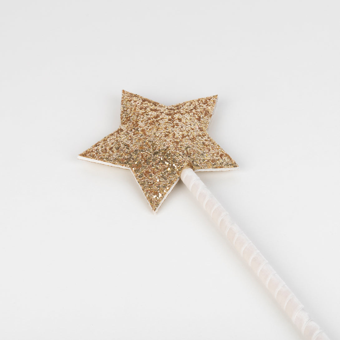 Meri Meri metallic rainbow cape and star wand - official product photo 5