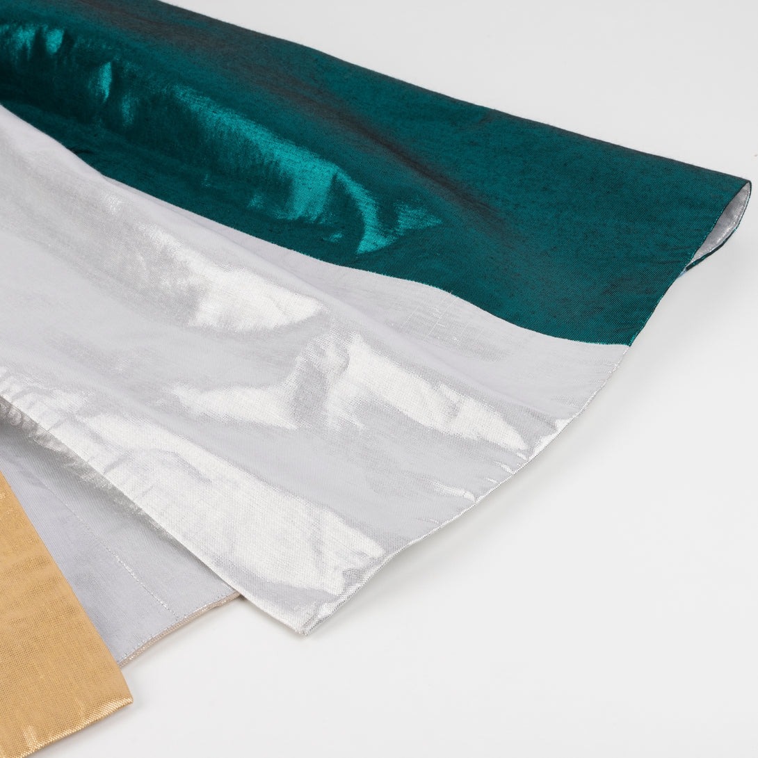 Meri Meri metallic rainbow cape and star wand - official product photo 6