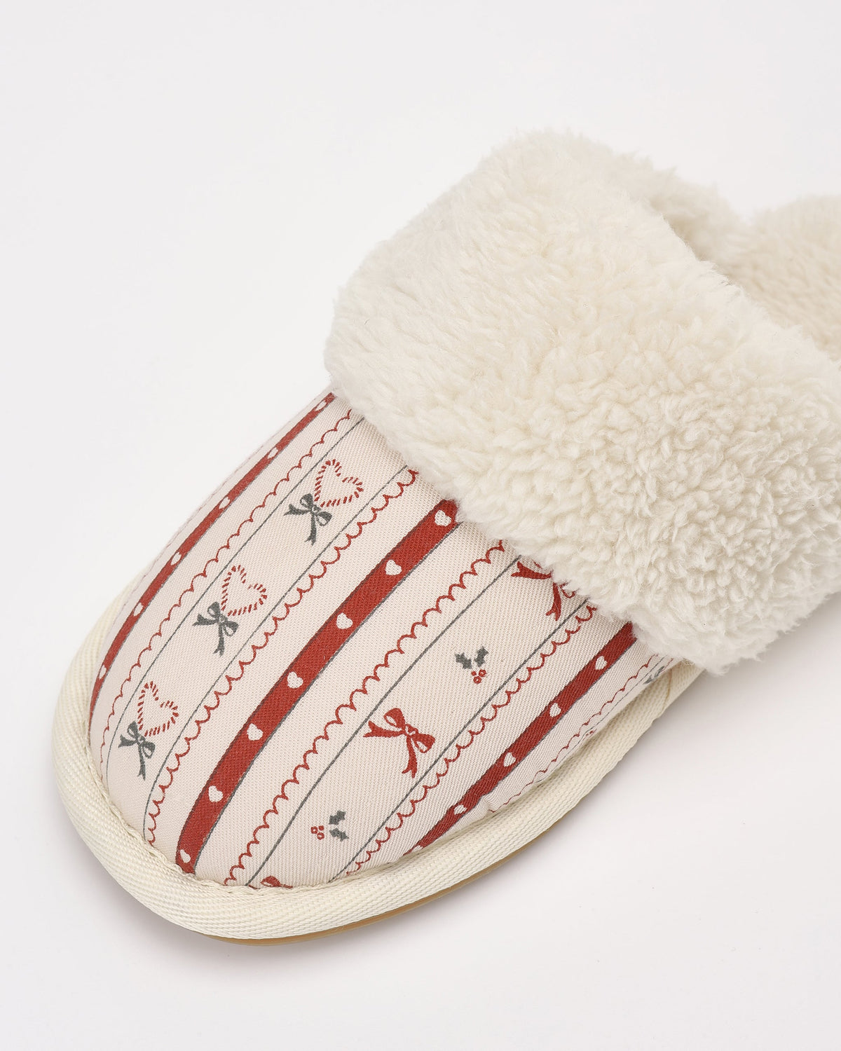 Rylee + Cru Slippers – Candy Cane Lane, official photo 5