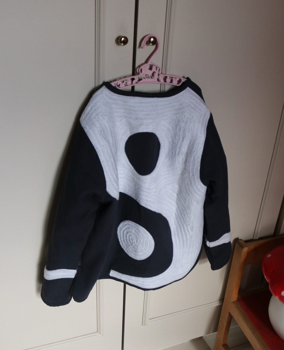 Sissel Mini Maggie Yin Yang jacket styling