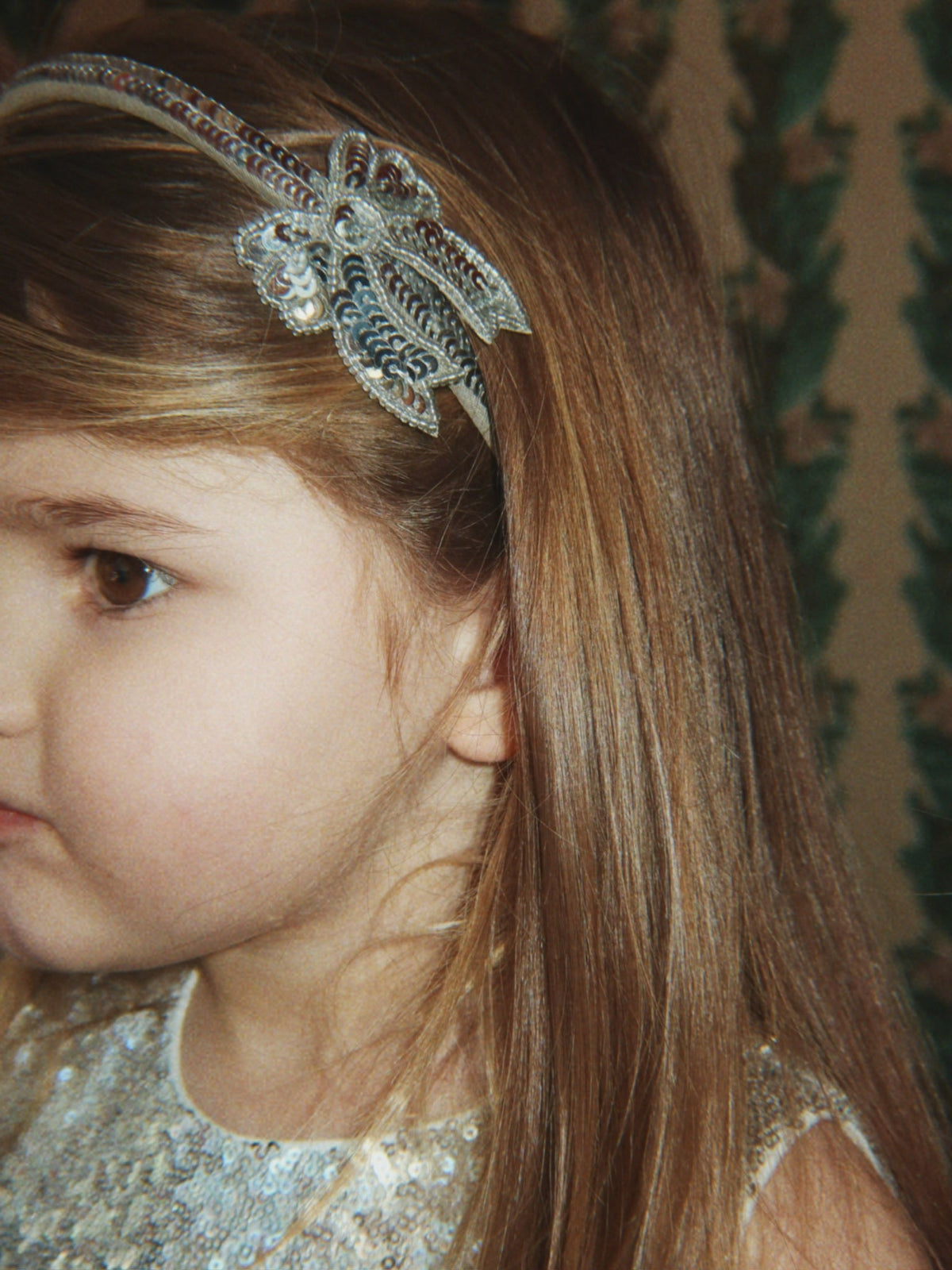 SEQUIN BOW HAIR BRACE - silver – view 3